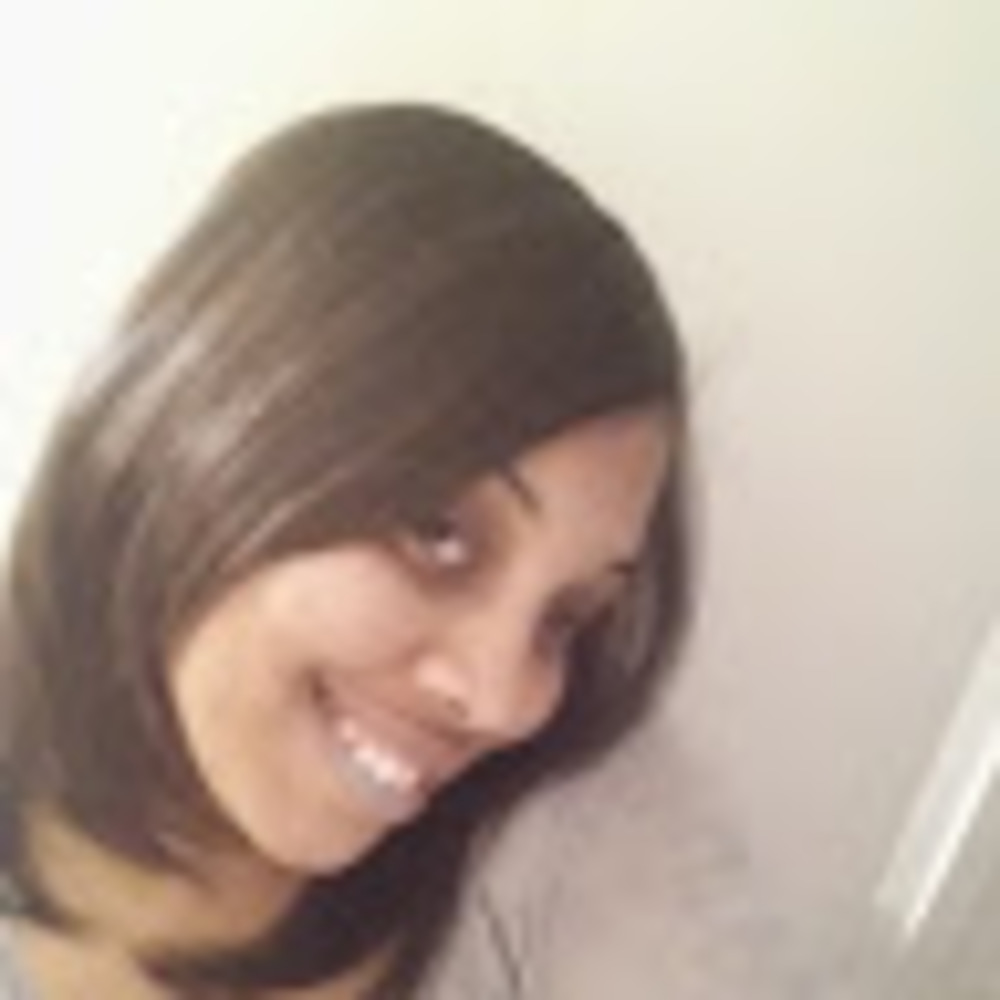 Meet your Posher, Nakecia